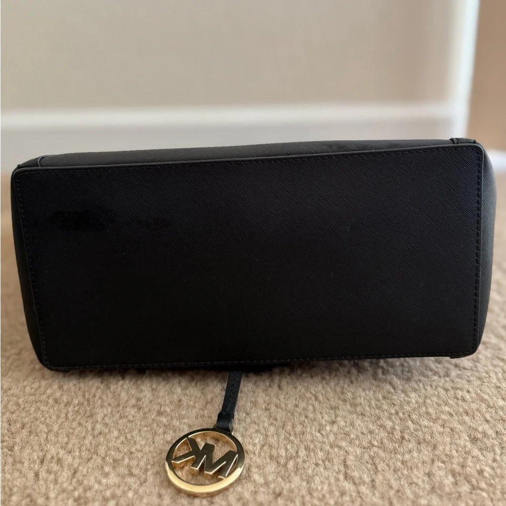 Michael Kors Black Tote Bag - Picture 3 of 4